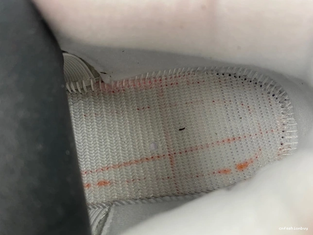 4 SB DR5415-104 Retro Jordan 1028